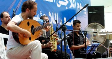 من الأرشيف: نصير شمّة يروي أحزان العراق بالموسيقى