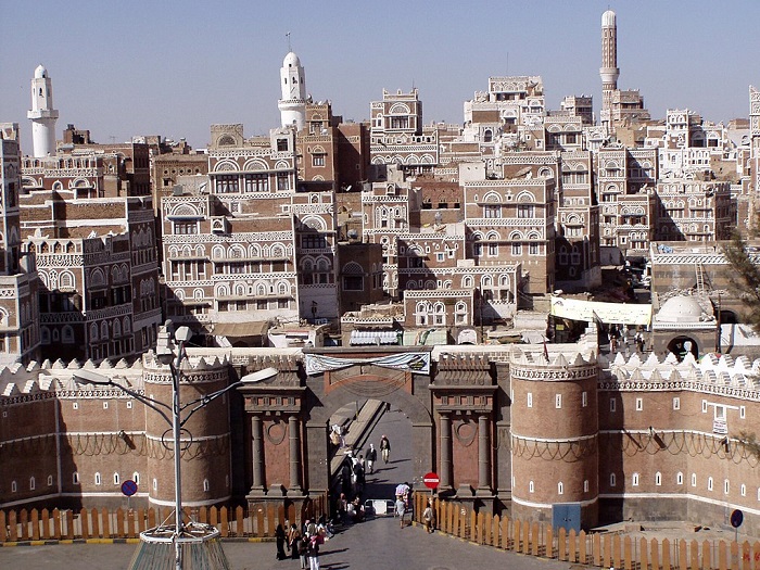 وفي مصر يطيب المقام: شجون يمنية وعراقية في حوار مع بثينة الناصري
