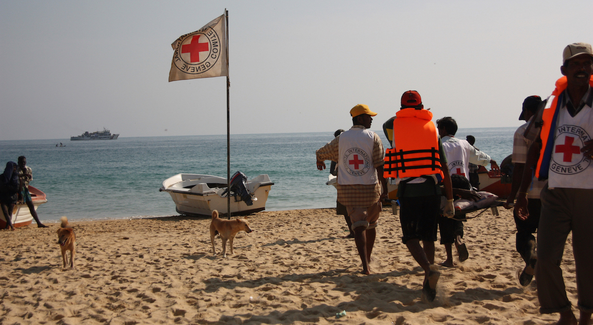 ICRC team evacuating wounded civilians by ferry to Trincomalee. Extract from 17-03-2009