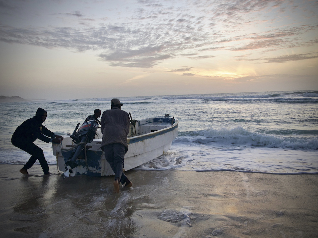 Eyl, South Sudan 2017. Fishermen are going fishing during the calm hours of the early morning. They use boat engines distributed by the ICRC to help them boost their productivity. Humanitarianism. ICRC/ MORTVEDT, MARI AFTRET