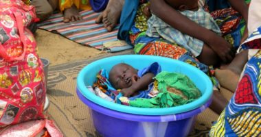 Nigéria : des cas de malnutrition et de rougeole chez les enfants alors que les habitants fuient les violences