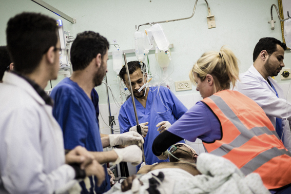 Gaza : après l’afflux massif de blessés, le CICR renforce pour 6 mois les capacités médico-chirurgicales des structures de santé