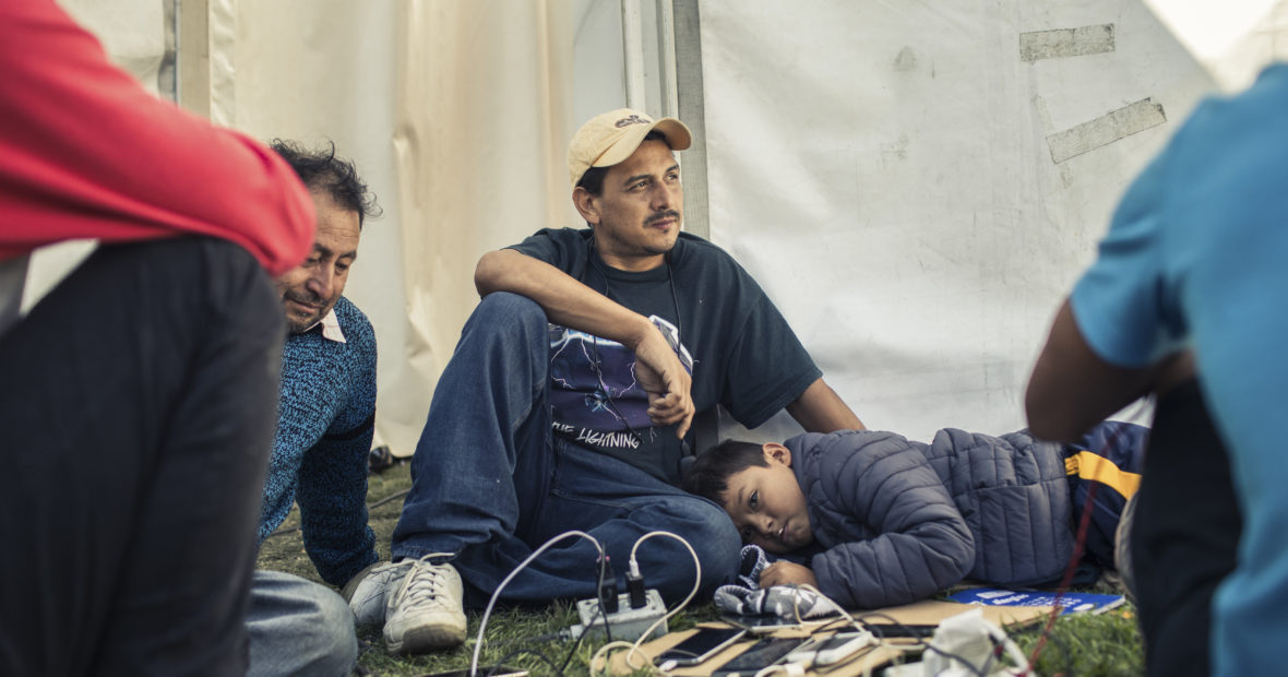 WhatsApp utilisé par la Croix-Rouge pour fournir des conseils humanitaires aux Migrants