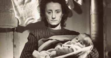 1949 : petite leçon de propagande humanitaire avec le photographe Lucien Lorelle