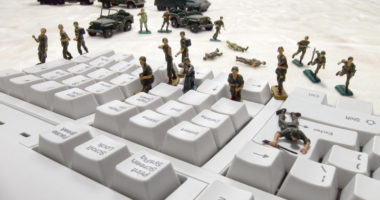 Cyberguerre : un champ de bataille à réglementer