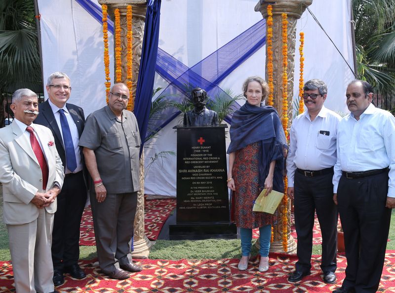 Indian Red Cross Society Honours Henry Dunant by Unveiling his Bust