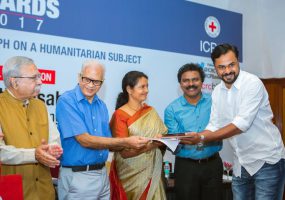 Journalists from Malayala Manorama, Hindustan Times bag PII-ICRC Awards