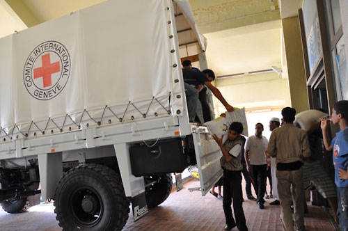 Air Bersih bagi 100.000 Pengungsi di Tunisia