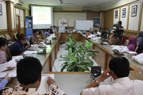 Diskusi Terbatas Buku Islam dan Hukum Humaniter Internasional