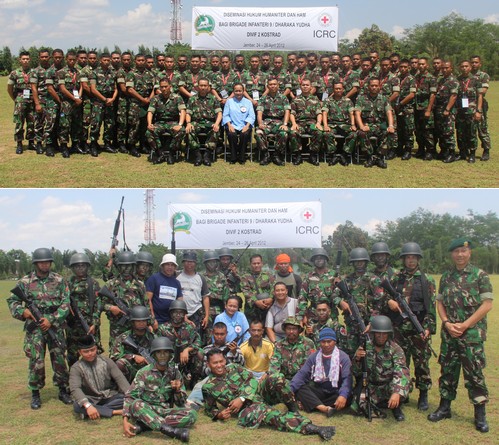 40 Prajurit Melakukan Simulasi Perang dalam Foto