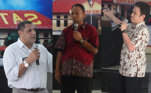 Para pembawa materi (ki-ka): Daniel Agob (Utusan Regional ICRC untuk Kerjasama dengan Kepolisian), AKP Padmo Arianto, S.IK (Instruktur Korbrimob) dan Donny Putranto, SH (Manajer Program ICRC untuk Kerjasama dengan Polri). © ICRC