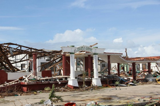 Wilayah Pesisir dari Guiuan Filipina yang Telah Hancur