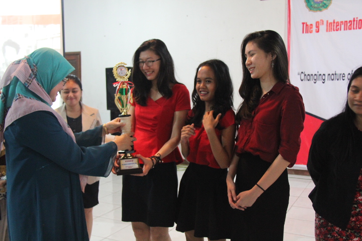 Universitas Parahyangan juara baru IHL National Debate Competition 2016