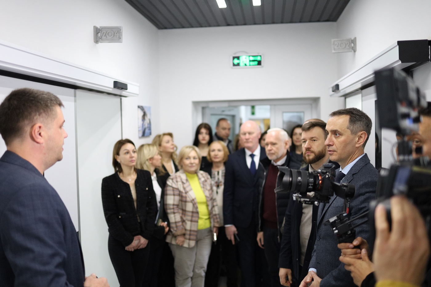 Церемонію відкриття відвідав Міністр охорони здоров'я України Віктор Ляшко, Міністр соціальної політики, сім’ї та єдності України Денис Улютін, Начальник Харківської обласної військової адміністрації Олег Синєгубов, міський голова Ігор Терехов, а також глава делегації МКЧХ в Україні Хуан Педро Шерер