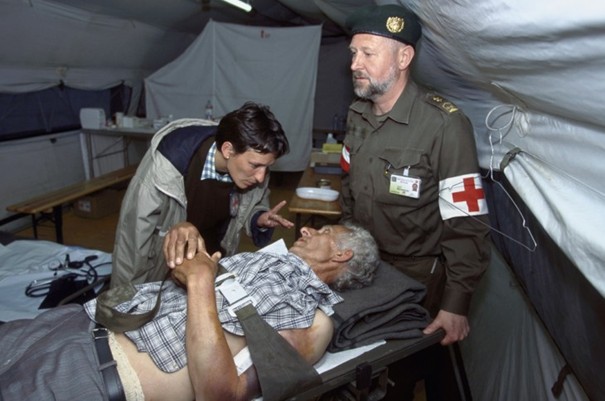 Албанія, Шкодер. Медична евакуація. CC BY-NC-ND / ICRC / B. Heger