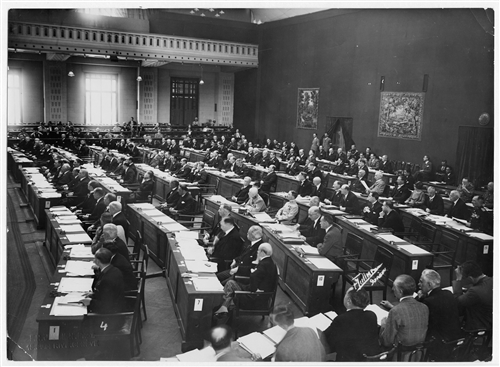 Geneva. Diplomatic conference of 1929.