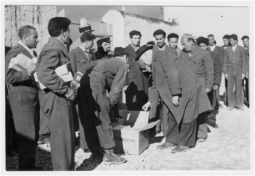 The weight of photos, the impact of words: a look back at the ICRC’s 10 detention missions in Algeria (1955-1962)