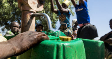 L’accès à l’eau : de plus en plus une question de survie dans les conflits