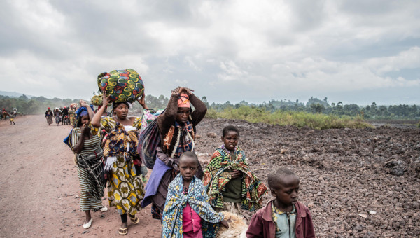 RDC : les combats dans le Nord-Kivu jettent des dizaines de milliers de personnes sur les routes