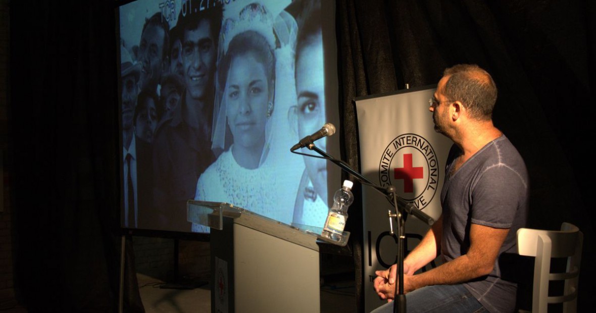 "תושבי חברון ב-H2 פיתחו לצרכי השרדות בתנאים הקיימים יכולות תיעודיות שיוצרים דוקומנטריים יכולים  להתקנא בהן"