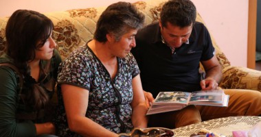ארמניה: משפחות נעדרים משפצות בתים בסיוע הלוואות מה-ICRC