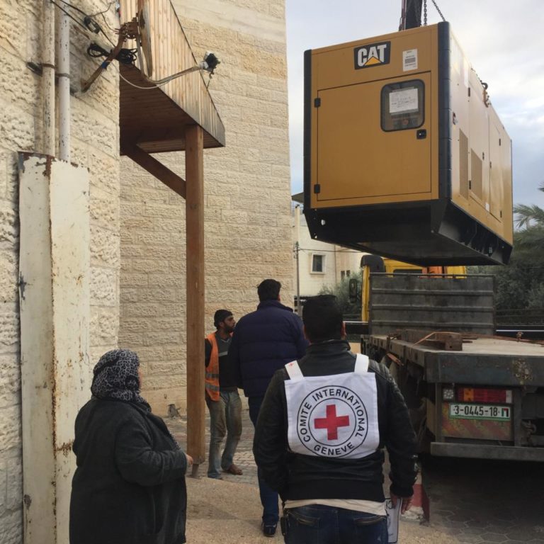 Donation of generators for Gaza clinics and hospitals | The ICRC in ...