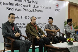 Seminar Nasional Pengenalan EHH bagi Para Pendidik Muslim di Indonesia