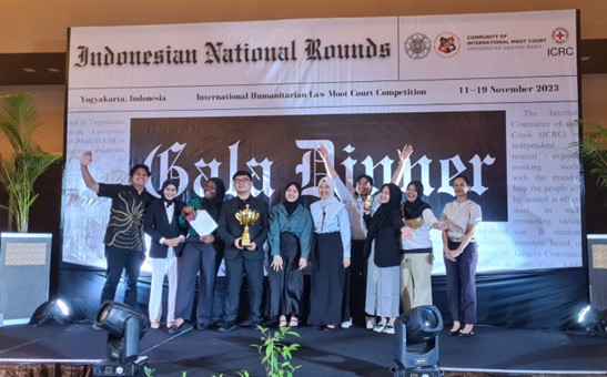 Universitas Islam Indonesia Raih Juara dalam 18th Indonesian Round of IHL Moot Court Competition 2023