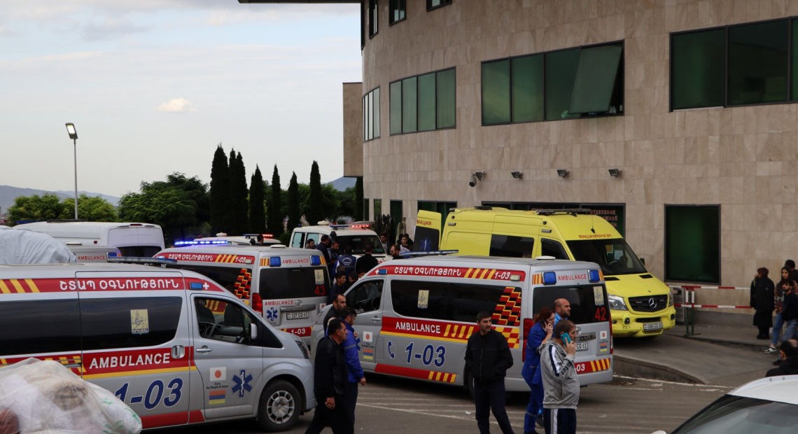 Armenia/Azerbaijan: Ambulances, medical supplies being sent to assist victims of explosion