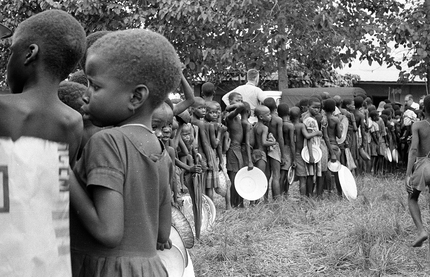 Raza, equidad y legados neocoloniales: cómo avanzar hacia una acción humanitaria basada en principios