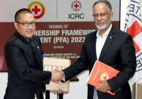 Bhutan Red Cross Society and Maldivian Red Crescent sign partnership framework agreements with the ICRC