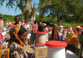 Boat deliveries for flood affected families in Middle Shabelle
