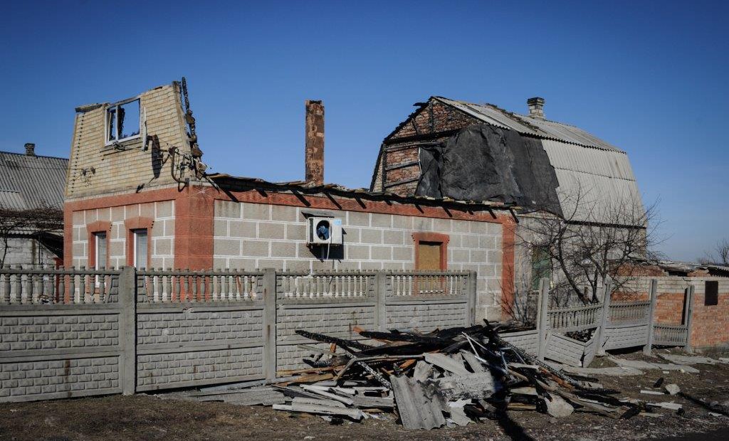 Східна Україна: життя триває, незважаючи на руйнування
