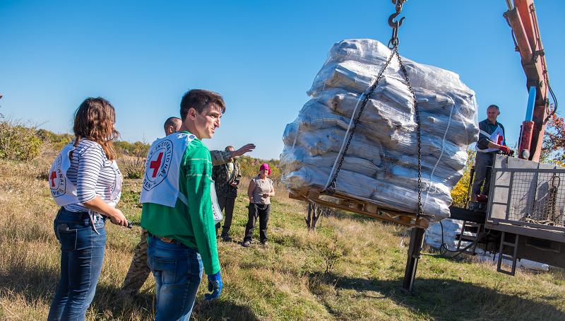 Помощь на Донбассе: преодолевая холод